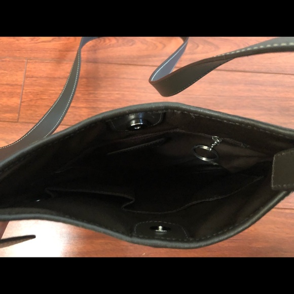 Coach cross body purse - Picture 5 of 7